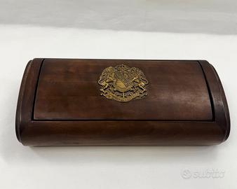 Cofanetto porta sigarette in legno