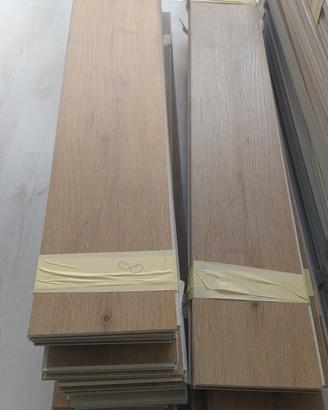 Laminato  parquet in PVC  