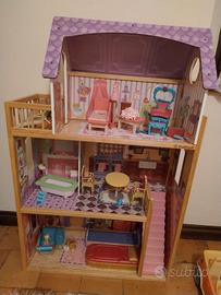 casa delle bambole di legno 