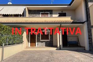 VILLA A SCHIERA A PIEDIMONTE SAN GERMANO