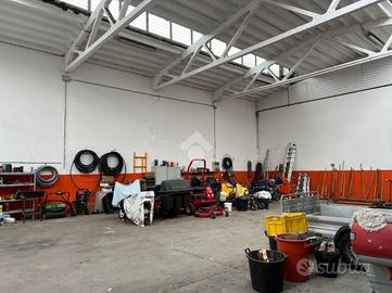 CAPANNONE A CASTEL D'AZZANO