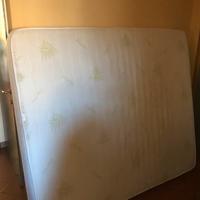 Letto piazza e mezo +materasso matrimoniale