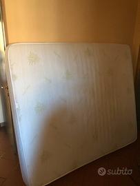 Letto piazza e mezo +materasso matrimoniale