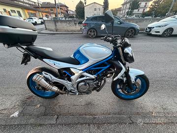 Suzuki SFV gladius 650