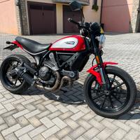 Ducati Scrambler 800 ICON