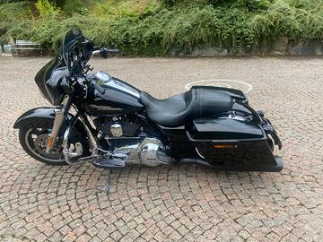 Street glide