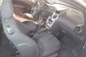 Opel corsa 1.2 benzina 2007