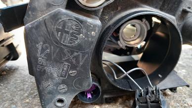 Coppia di fari anteriori Alfa Mito
