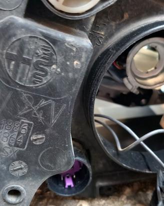 Coppia di fari anteriori Alfa Mito