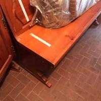 Panca in legno con cuscineria