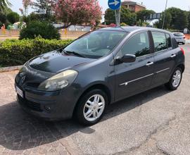 Renault Clio III 1.4 16v Luxe