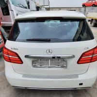 MERCEDES-BENZ B180 ANNO 2015 - PORTELLONE POSTERIO