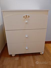 Cassettiera/ fasciatoio MIBB con ruote bloccanti.