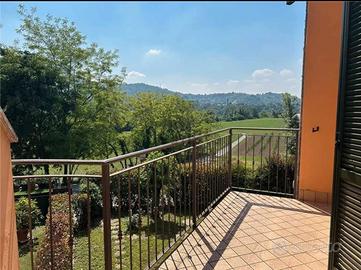 Appartamento arredato con 2 balconi