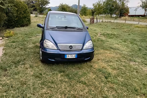 Mercedes classe a neopatentati