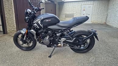 Triumph Trident 2022