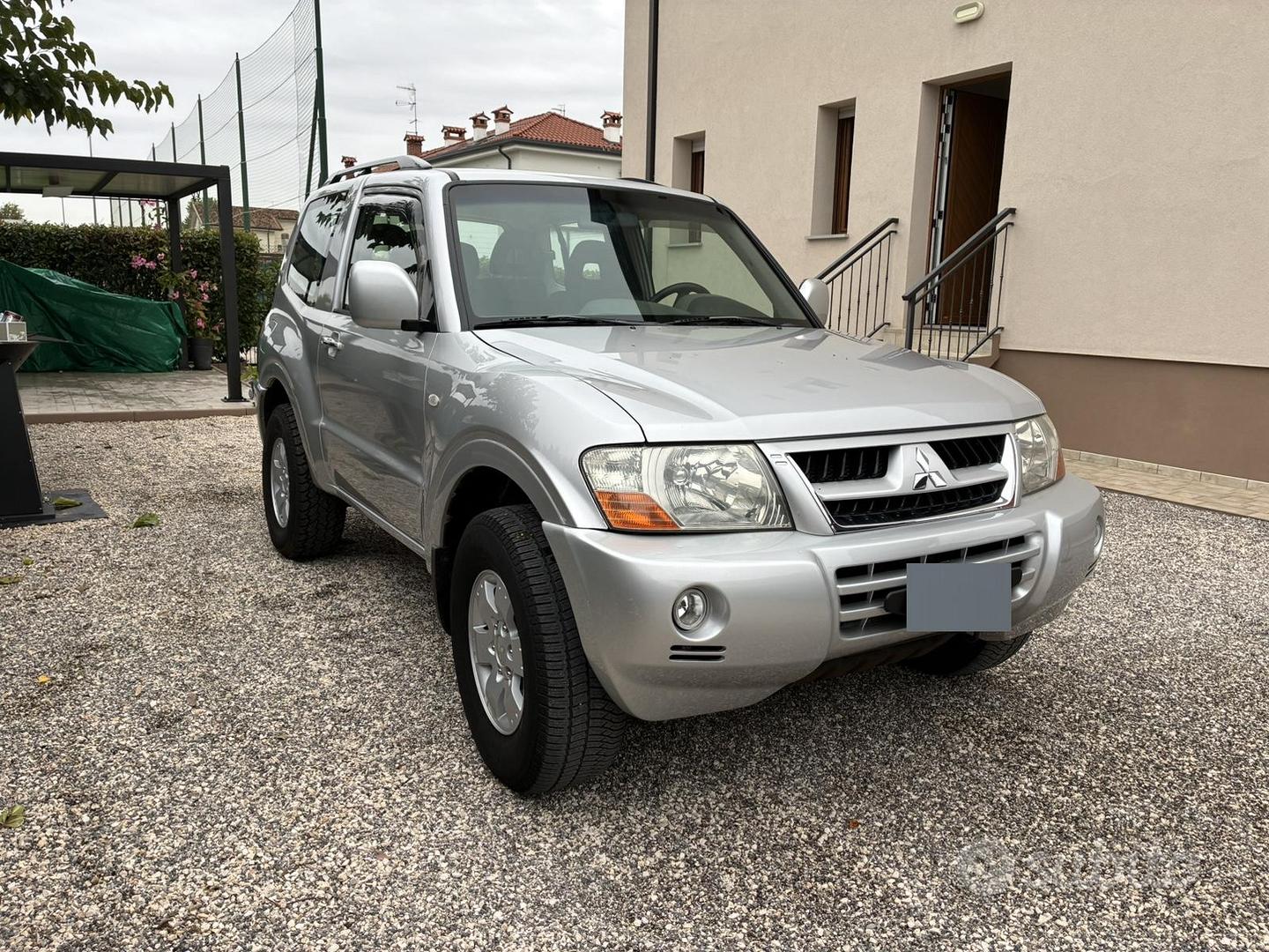 Mitsubishi Pajero (2000-2007)