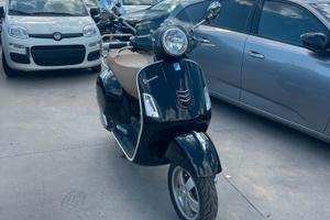 Piaggio Vespa 300 GTS - 2018
