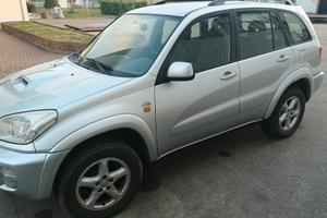 Toyota rav4 2.0 d Diesel usata
