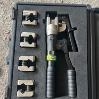 Utensile oleodinamico per la compressione, specifi