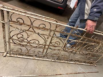 Culla/lettino antico in ferro battuto