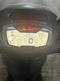 Beverly 400s Luglio 2024