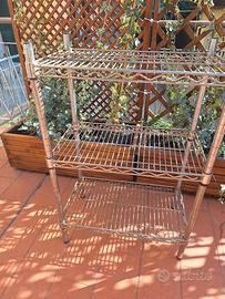 scaffale in metallo 