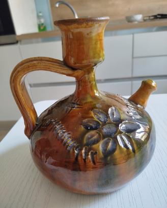 brocca artigianale in ceramica
