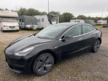 Tesla Model 3 Long Range AWD Marzo 2020 - 92000 KM