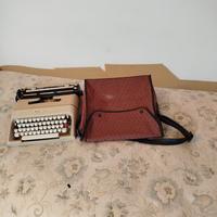 macchina  da  scrivere  Olivetti  35 lettere