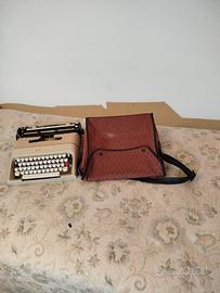 macchina  da  scrivere  Olivetti  35 lettere
