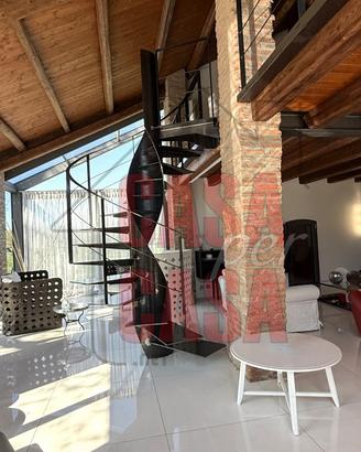 Elegante villa con dependance Spa e parco privato
