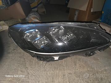 fari led kuga 2024