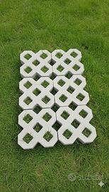 Grigliato drenante in cemento