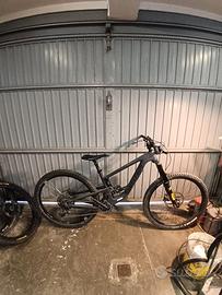 Santa Cruz MegaTower 2021