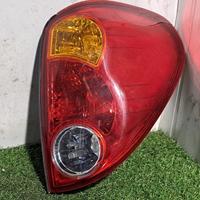 STOP FANALE POSTERIORE DESTRO MITSUBISHI L 200 4°