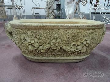 Coppia di vaschette in pietra
