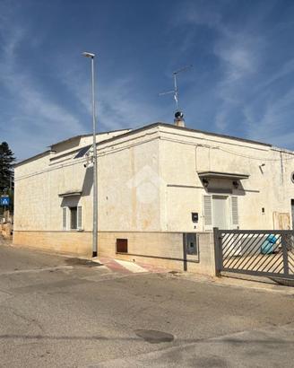 VILLA SINGOLA A POLIGNANO A MARE