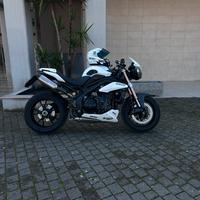Triumph speed triple 1050