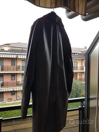 Giaccone nero in vere pelle misura M-L, poco usato