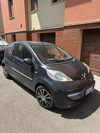 Peugeot 107 1.0 benzina – 3 porte – anno 2006