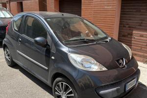 Peugeot 107 1.0 benzina – 3 porte – anno 2006