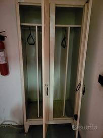 ARMADIETTI SPOGLIATOIO