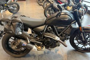 Ducati scrambler 800 Dark Icon