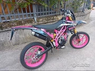 VALENTI RACING NAKED N01 50cc MOT. 2T MINARELLI