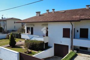 PORZIONE DI BIFAMILIARE A BASSANO DEL GRAPPA