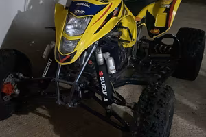 Quad suzuki ltz 400