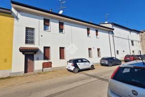 CASA DI CORTE A GALLARATE