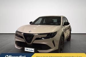Alfa Romeo Junior 1.2 ibrida 136cv edct6