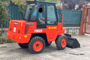 P76 Mini pala 4 ruote sterzanti Hitachi 25 q.li